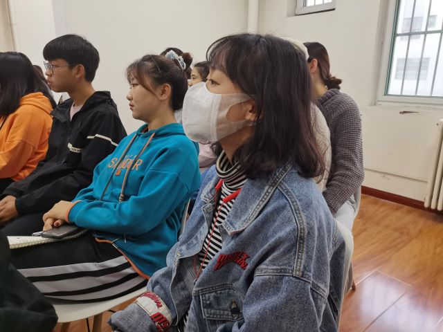 培养核心能力 在求职中提高个体竞争力——青藤书院举办“院长下午茶”系列活动第16期