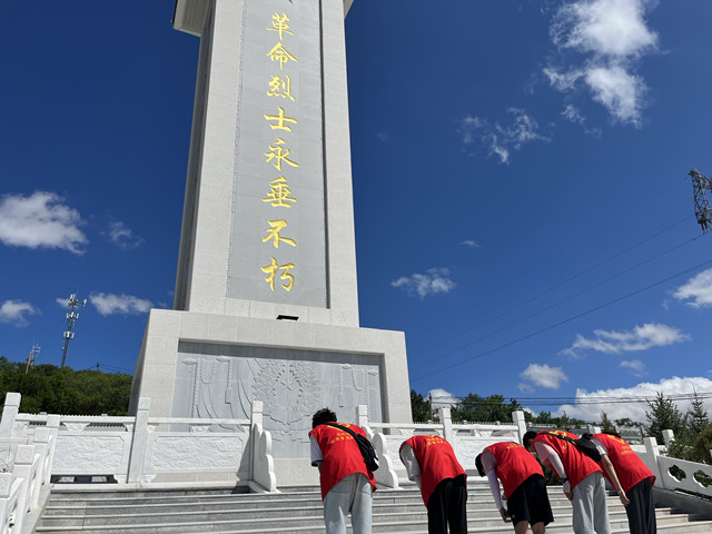 【三下乡】触摸历史 领略发展 四座馆里“知”海原——白燕书院同心燃梦乡村振兴 促进团“三下乡”活动
