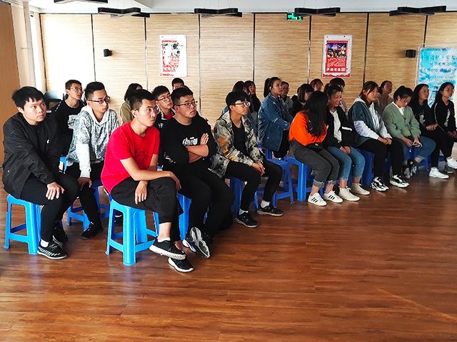 父爱情深 筑梦远航——无边书院视讯周刊观影活动