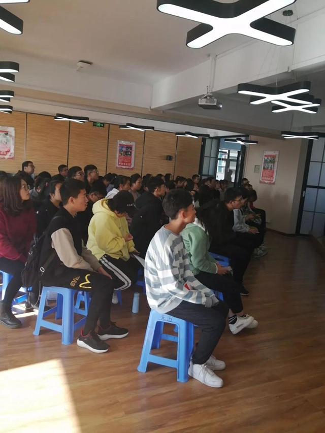 学英语技巧 树人生目标————无边书院“FUN课·补习所第四季第8期”活动