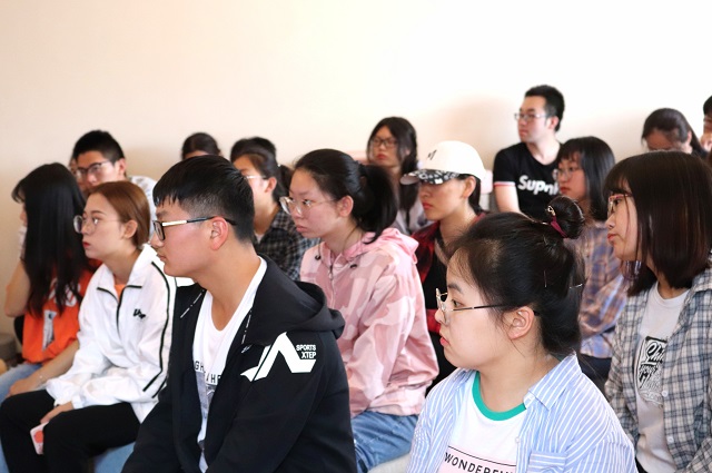 思辨专题:指责失去意义·反思创造和谐——箕城书院举办第19期“青春身心小驿站”活动