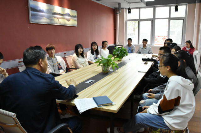 大一倒计时:定位方向 明确选择 ——杏花书院举办第二十一期杏花夜话