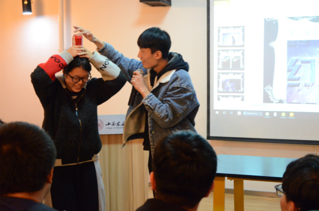 放飞思想 打开魔术世界——杏花书院举办第十六期开讲啦