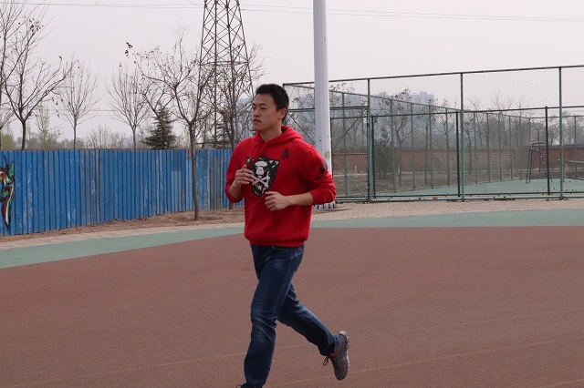 青春梦想 风中启航——箕城书院开展第48期“just run”箕城汇跑活动