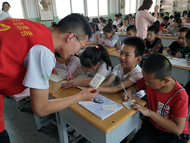 深耕厚植 播种希望——杏花书院举办第二期乡村小学“金话筒”推广计划