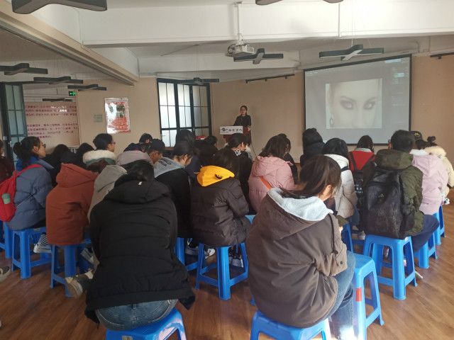 学电脑技能 争职场先锋——【无边书院】“FUN课·补习所第四季第9期”活动