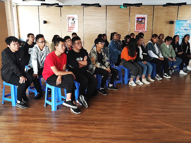 父爱情深 筑梦远航——无边书院视讯周刊观影活动