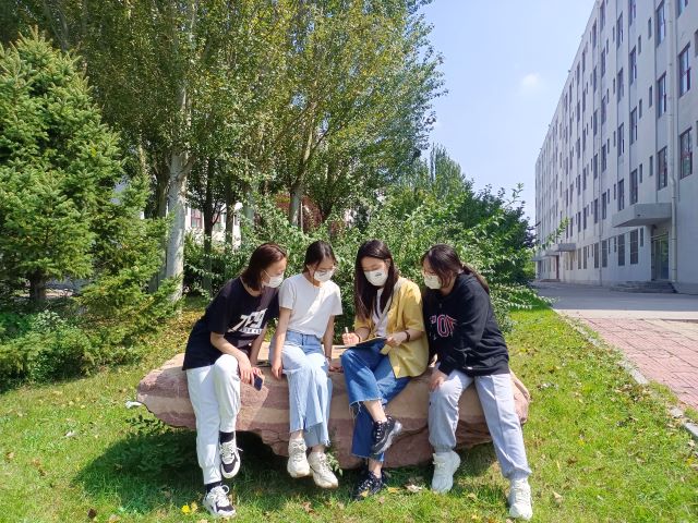 热情拥抱新学期 齐心协力谱新篇——青藤书院举办“理想的下午”系列活动第101期