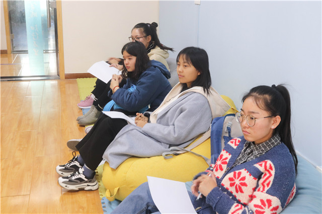 走进箕城思辨力拓展课堂 享受思维盛宴