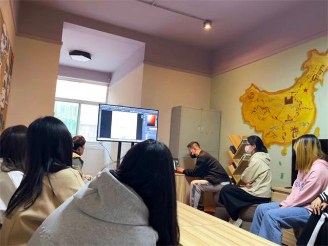 共享乐饮 彩绘人生 更靓 更新颖——暖言拾光茶话会系列活动