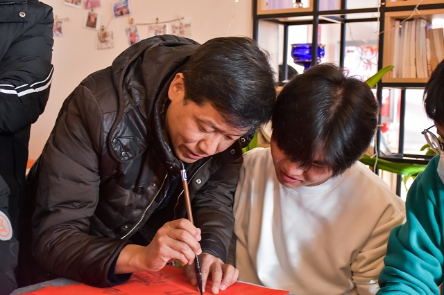 凛冬齐聚杏花 师生共享家宴——杏花书院师生共膳