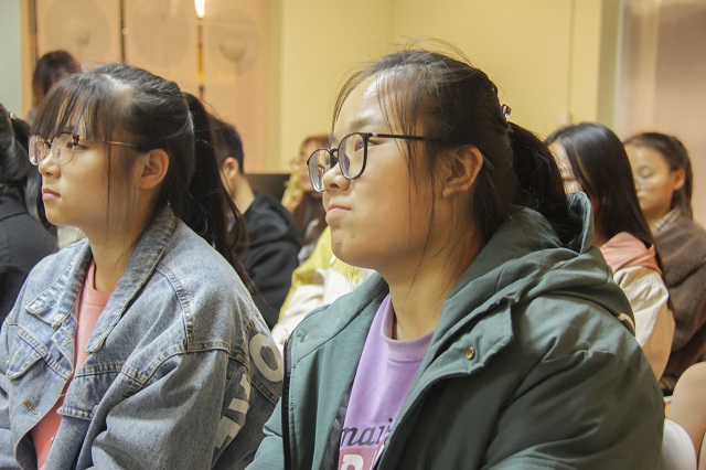 选择了远方 便不惧艰苦——青藤书院举办青藤讲堂第32期