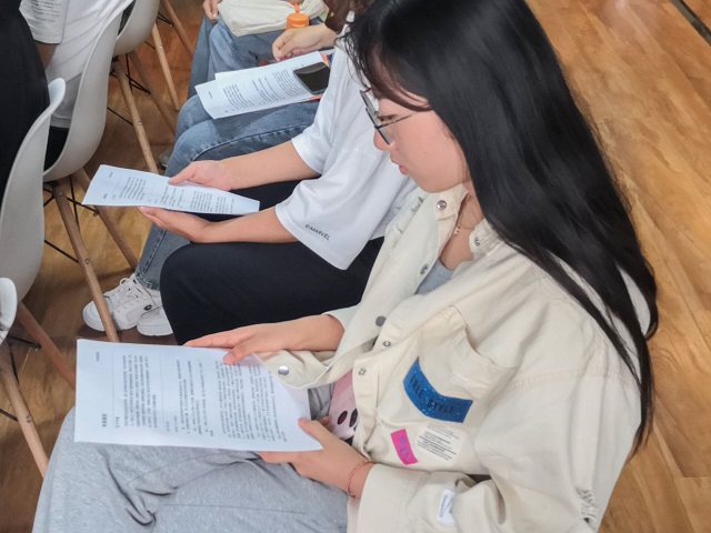 【1+1>2】摆脱旧式思维 在历史中考量全新维度——青藤书院举办分享书房·我与书的故事之师说系列活动第7期