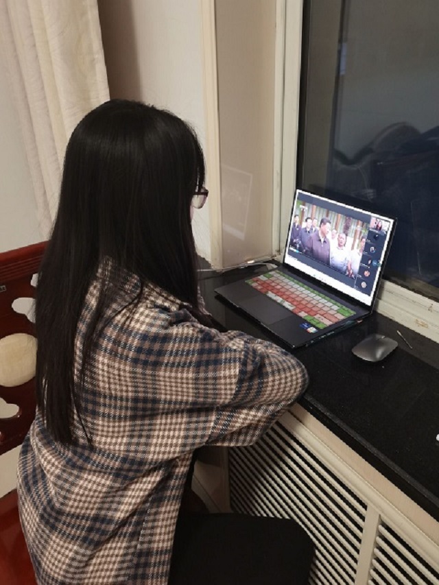 同“屏”共振 将心贴近——全生异科导师见面会