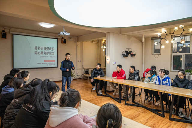 寓教寓乐寓于心 防身擒拿趣实践————三达书院异科导师防身擒拿格斗术解读