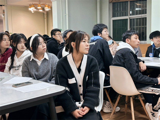 阅咖提升自我 师生共品而思——上河书院举办“大咖集结号”系列活动