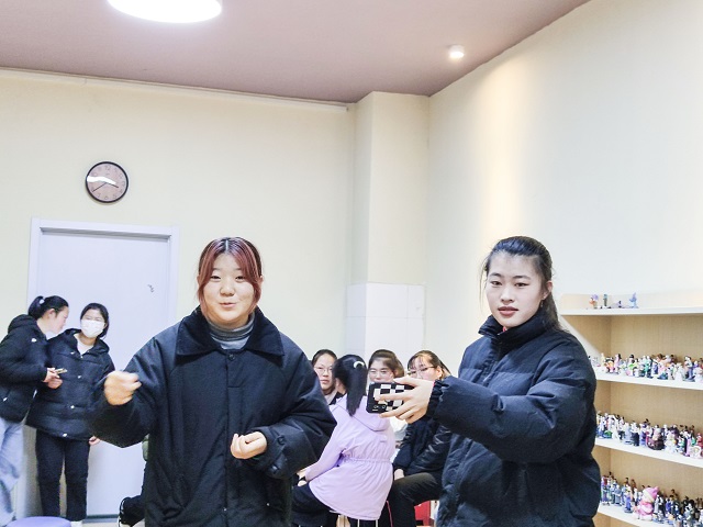 集众人之智 感团队之力——“传递美好”暨我爱我心理社第2期宣泄大会