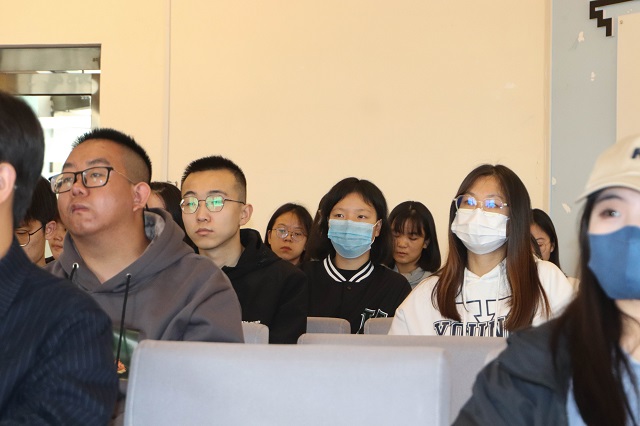 夹缝生存  强势崛起——箕城书院举办“看见·镜遇”电影赏析沙龙（第32期）