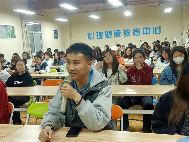 充“职”大学生活 我的职场不迷茫！——职业责任与领导力·职场关系与职业生涯规划