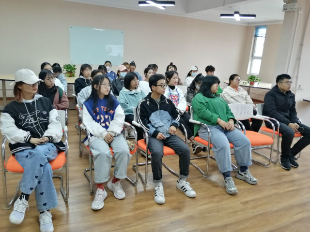 提升自我能力 立足社会需求 ——职业责任与领导力第16期活动