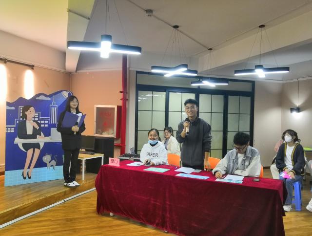 三寸之舌 职场中的辩论谁执牛耳——职场“会”技能第9期:“职”得一提·不服来辩