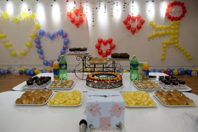 青藤书院举办“爱在青藤·你是人间四月天”集体生日会