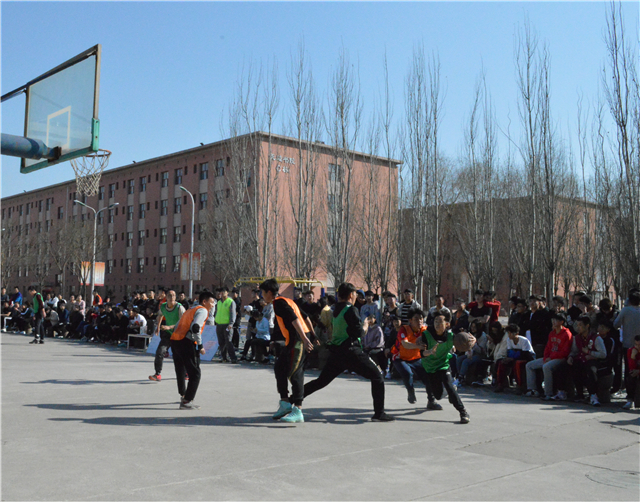 太行书院社区运动会系列活动第一期“3V3篮球赛”鸣锣开战