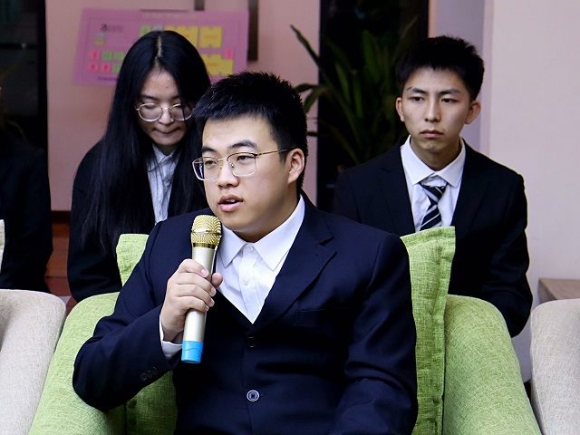 各二级学院、各书院相继召开2021-2022学年第一学期期中座谈会