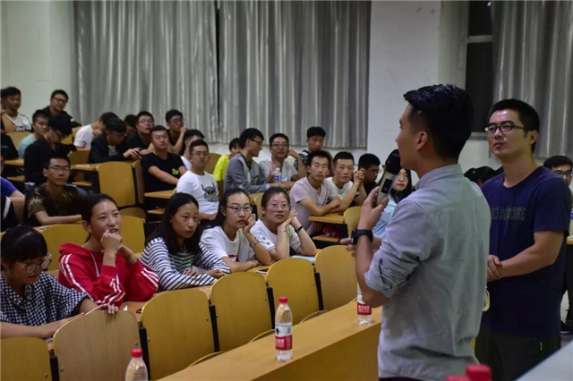 学长计划第543期:书院师生团队进“军营”、进“社区”助新生成长