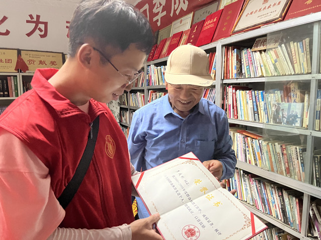 【三下乡】一个人讲一座村 农家书屋里的精神文化建设——白燕书院同心燃梦乡村振兴促进团“三下乡”活动