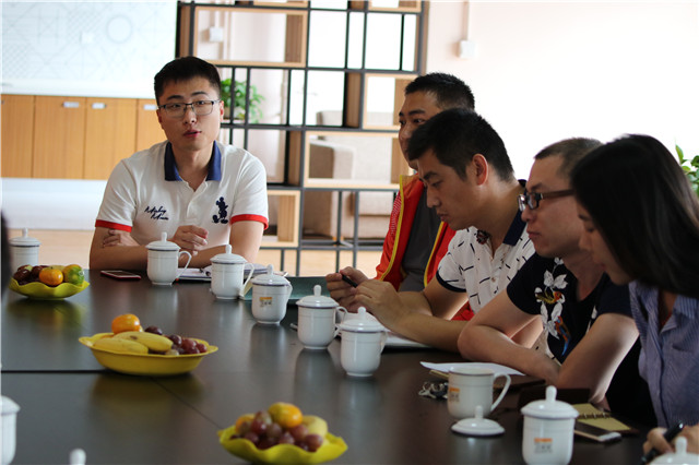 书院说第4期:杏花书院发展导师与系(院)辅导员对接座谈会