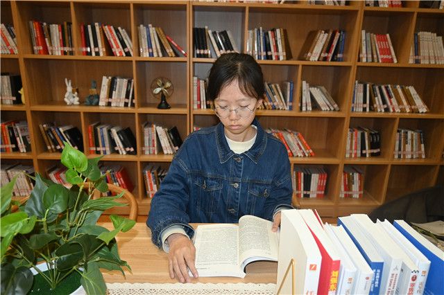 沉浸式阅读 在“故事里”我们面对面