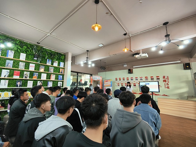 朋辈轻松互动 让爱彼此相迎——第26期“阅”享生活太行读书会