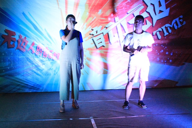 粤语金曲专场唱响无边广场 音动无边暂落帷幕 ——无边书院港乐新声代专场