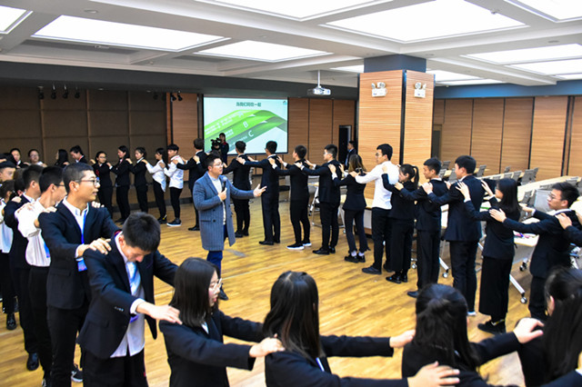 【1+1>2】大数据学院、信息工程学院与太行书院举办“双院+”中坚力量训练营第一期培训班开班典礼暨第一讲《领导者核心素质修炼》