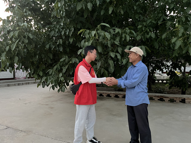 【三下乡】一个人讲一座村 农家书屋里的精神文化建设——白燕书院同心燃梦乡村振兴促进团“三下乡”活动