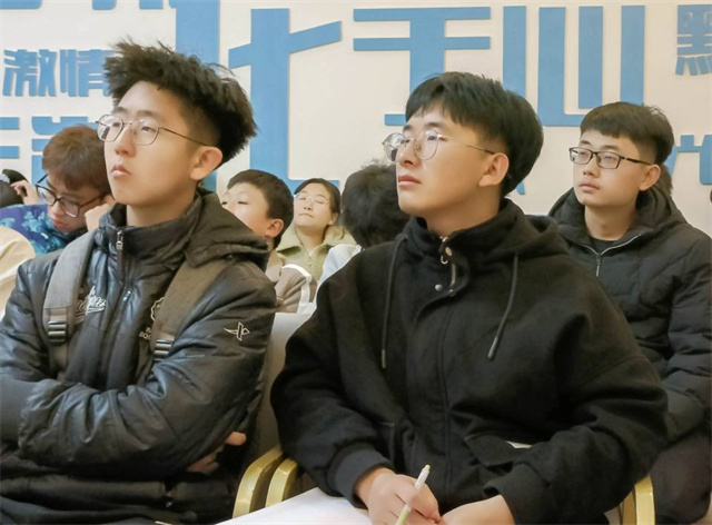 遨游数据海洋 想象几何立体 走进可视化时代——箕城书院举办“箕城书式生活——信息产业大咖专项读书会”第12期活动