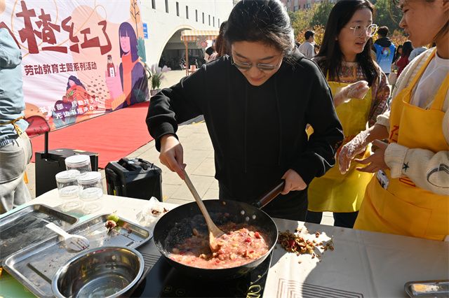 秋日限定 来一场热烈的山楂之恋——“山楂红了”劳动教育主题系列活动