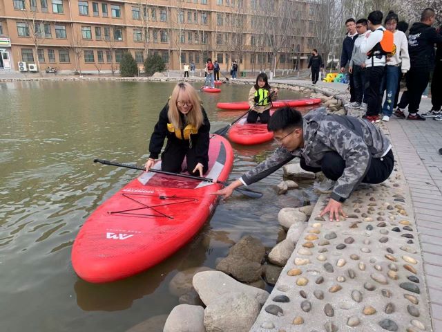 阳春三月 一场水上运动焕发你的动力——社区十九点行动之减压激活力