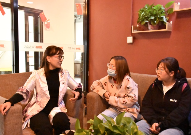 用心聆听 品味相处之道——解忧杂货铺第23期