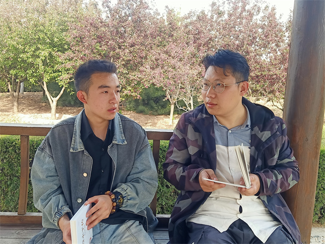相约六角亭 品读大咖的传奇故事——向商书屋第26期:书山有路 与TA同行