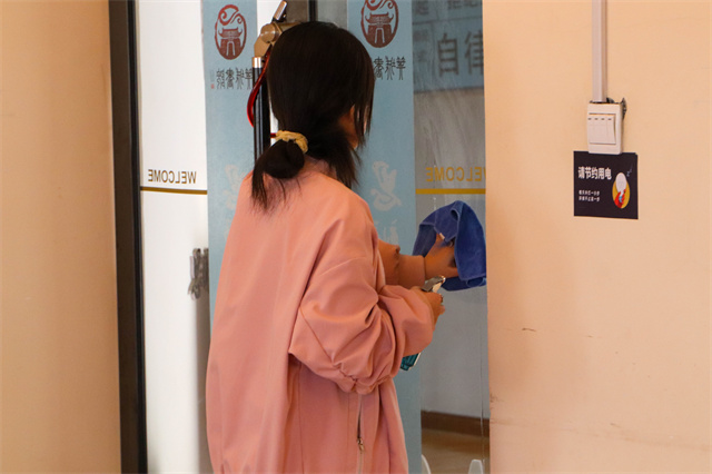 “擦”亮心境 让“劳动”的种子开花——“时尚·生活·家”劳动教育养成计划第11期:“擦”亮心情