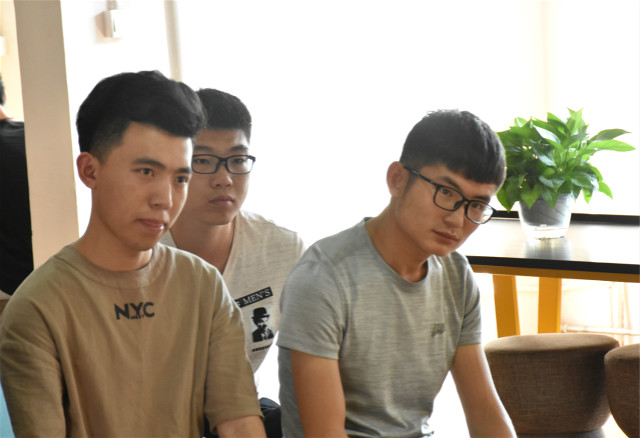 拼搏 那些你想要的未来——杏花书院举办“开讲啦!”系列活动第三期