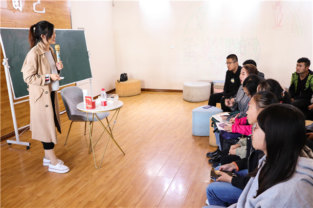 魅力书香 开启思维之窗——箕城书院举办第28期“书香涵泳,润泽心灵”书式生活