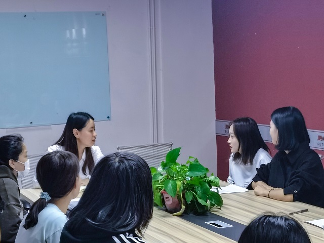 师生共读传记 品味大咖人生——杏花书院伴读书房系列活动
