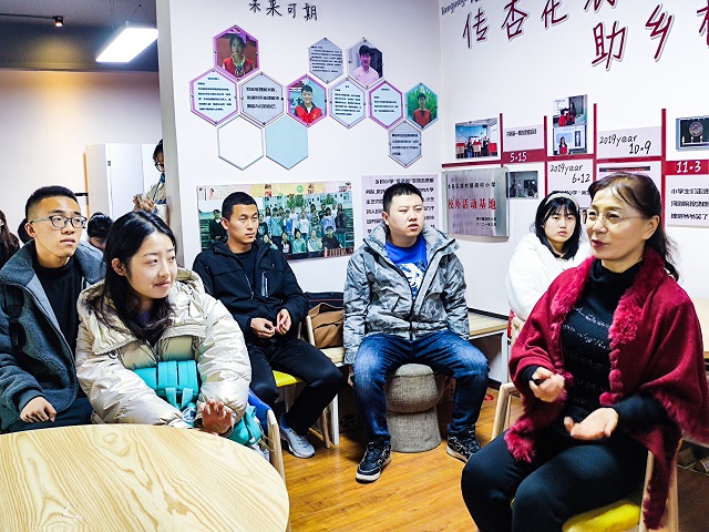 排解心中忧虑 感受人格魅力——杏花书院解忧杂货铺之面对面第32期