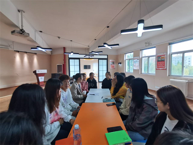 铸造优秀团队 共创“无边”辉煌——“不要边框 要无边”学生组织赋能计划