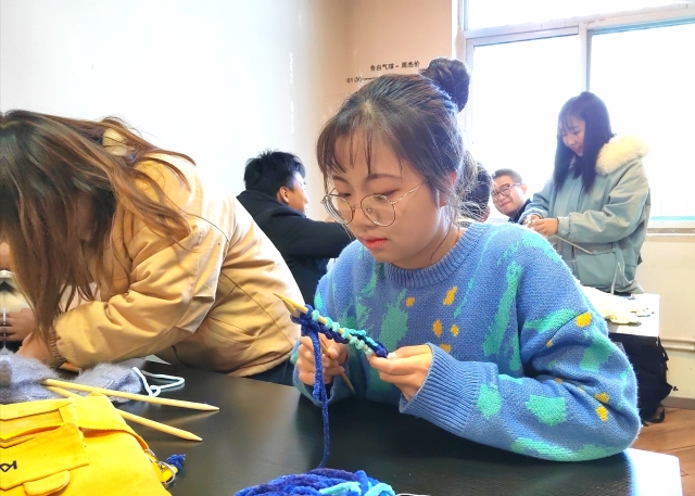 冬日的第一条“榜样牌”围巾 ——太行书院第24期榜样的力量