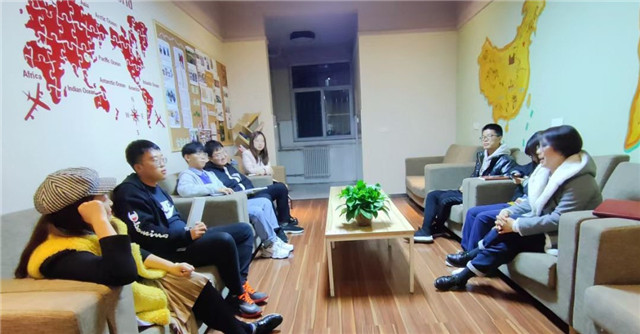 成长导师初冬送温暖 陪伴太行学子共成长
