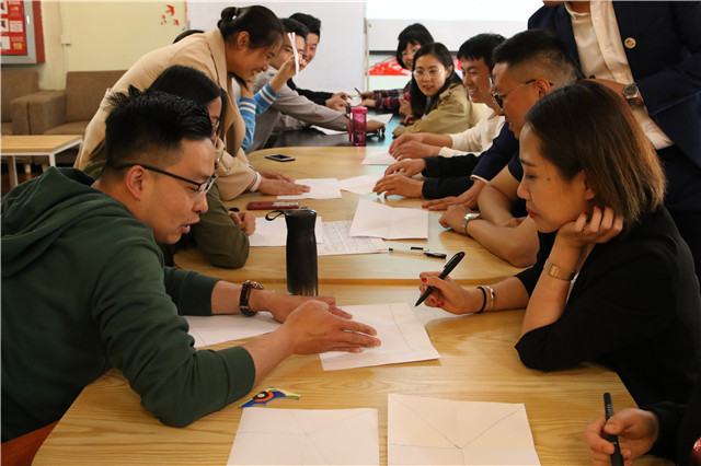 书院辅导员日第4期:在沟通与协作中共建书院温暖团队